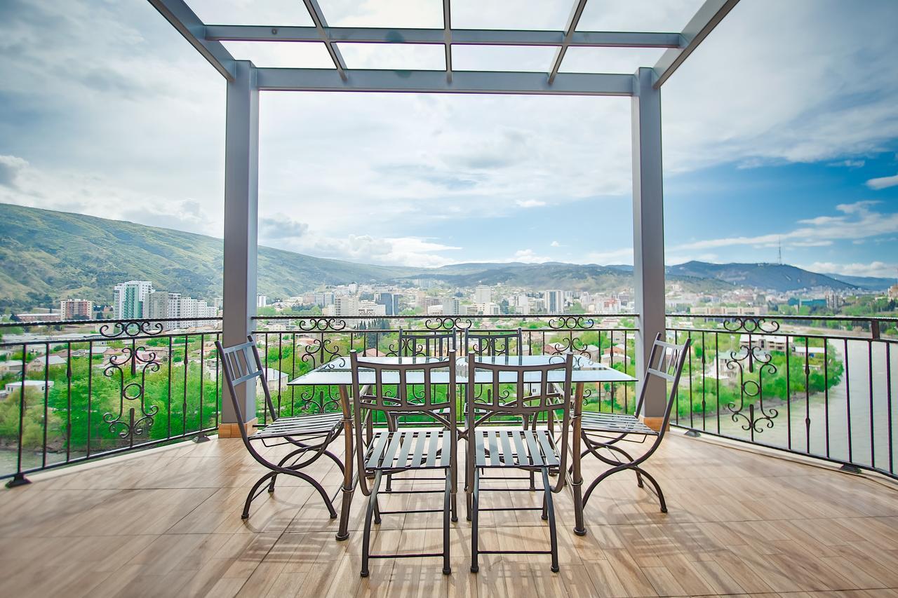 Hotel Gtm Plaza Tbilisi Exterior foto